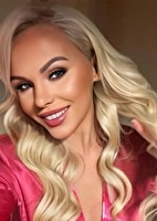 Amelia from Miami, United States