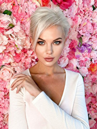 Single Amelia from Miami, United States