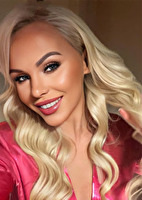 Amelia from Miami, United States