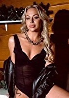 Maria from Paris, France