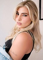 Carolina from Medellín, Colombia