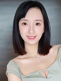 Asian woman Shuwen from Aizhou, China