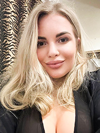 Kyiv, Ukraineから来たAnna