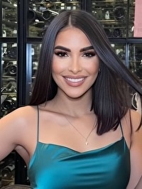 Single Milanyel from Puebla, Mexico