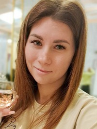Dnipro, Ukraineから来たIrina