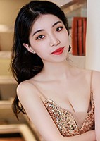 Xiyue (Sissi) from Guangzhou, China