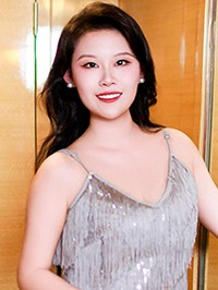 Asian single woman Shuhan (Hannah) from Guangzhou