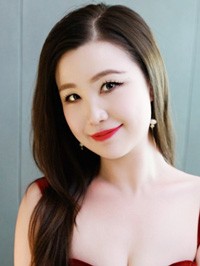 Asian Bride Jiating (Ting) from Shanghai