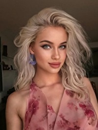 Single Yuliia from London, United Kingdom