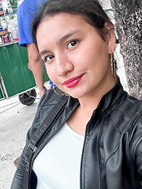 Single Yorli Jasbleidy from Yumbo, Colombia