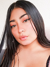 Medellín, Colombiaから来たAlix Ximena