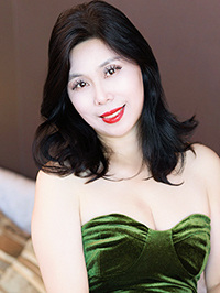 Asian single woman Yiqing (Qing) from Shanghai