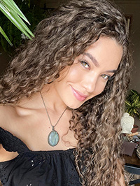 Single Yuliana Gisela from Medellín, Colombia