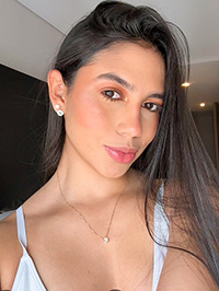 Single Paola from Medellín, Colombia