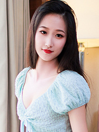 Asian single woman Qiqi (Qi) from Zhengzhou