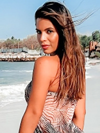 Single Valentina from Cali, Colombia