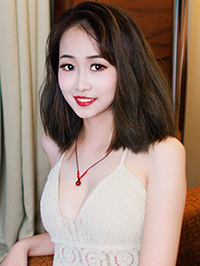 Asian single woman Yuanyuan (Yuan) from Xiaoyi