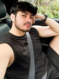 Single Alexander from Miami, Florida, United States