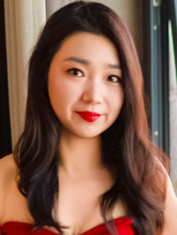 Asian Bride Jiaqi (Qi) from Shanghai