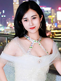 Asian Bride Xinyu (Yu) from Shanghai
