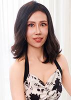 Xiaoyan (Yan) from Shanghai, China