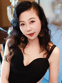 Asian Bride Yunye (Ye) from Shanghai