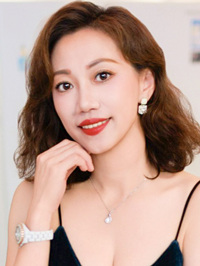 Asian Bride Fangyuan (Yuan) from Shanghai