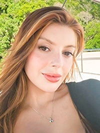 Single Bruna from Porto Alegre, Brazil