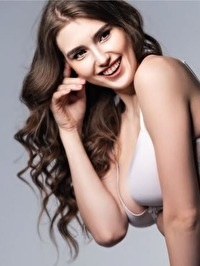 Anastasia aus Bucha, Ukraine