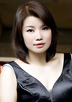 Fengqin (Qin) from Zhengzhou, China