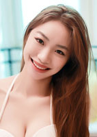 Huaixue (Xue) from Luzhou, China