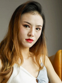 Asian Bride Luoxi (Xi) from Chengdu