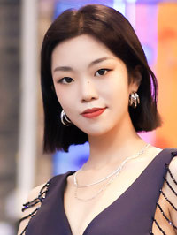 Asian Bride Renyi (Yi) from Zhengzhou