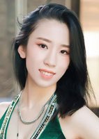 Ziyi (Yi) from Lianyungang, China