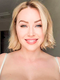 Yuliia from Kyiv, Ukraine