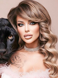 Yulia uit Kharkiv, Ukraine