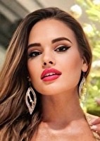 Oryna from Sharjah, United Arab Emirates