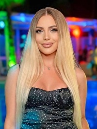 Timişoara, Romaniaから来たVioleta