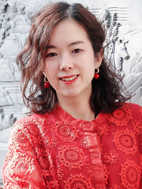 Asian Bride Wei Yi from Shanghai