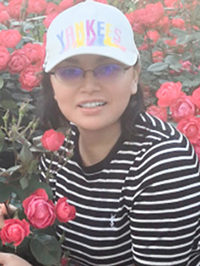 Asian single woman Xue Fei (Fiona) from Shanghai