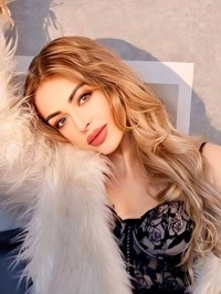 Single Alina from Kharkiv, Ukraine