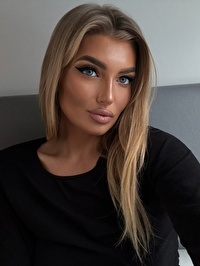 Yana aus Ternopil, Ukraine