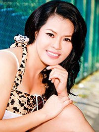 Yanfang uit Beihai, China