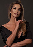Jovana from Bucharest, Romania