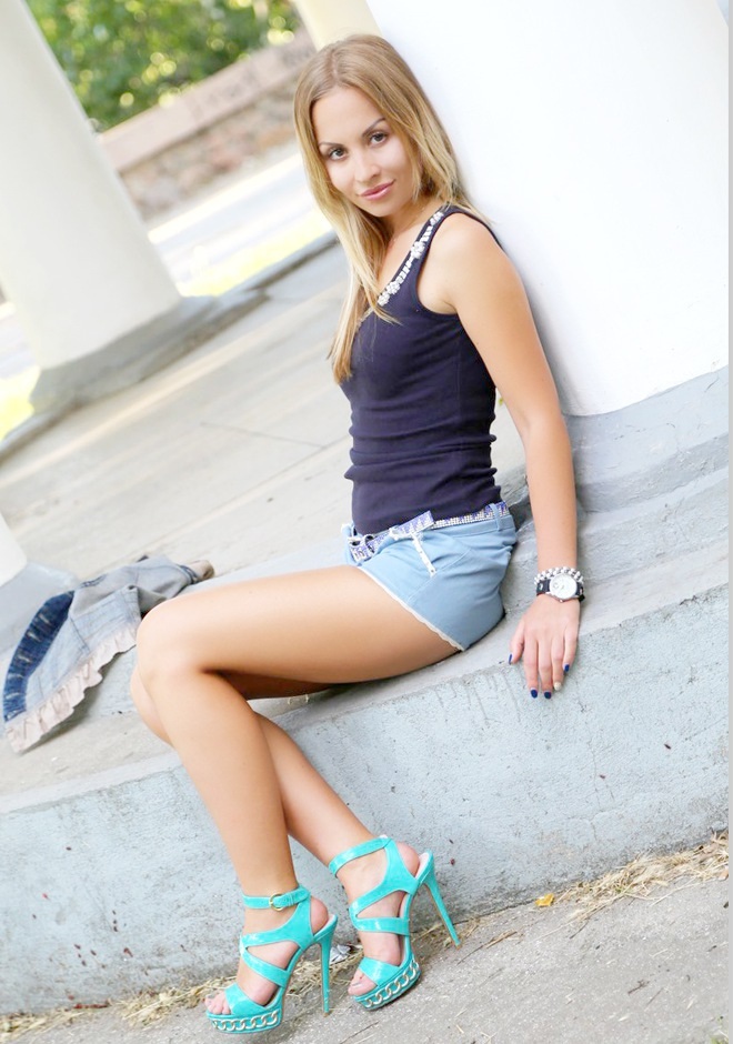 beautiful singles Elena