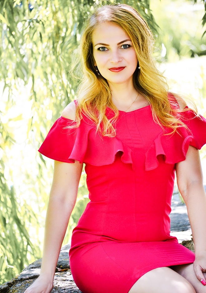 beautiful singles Yaroslava