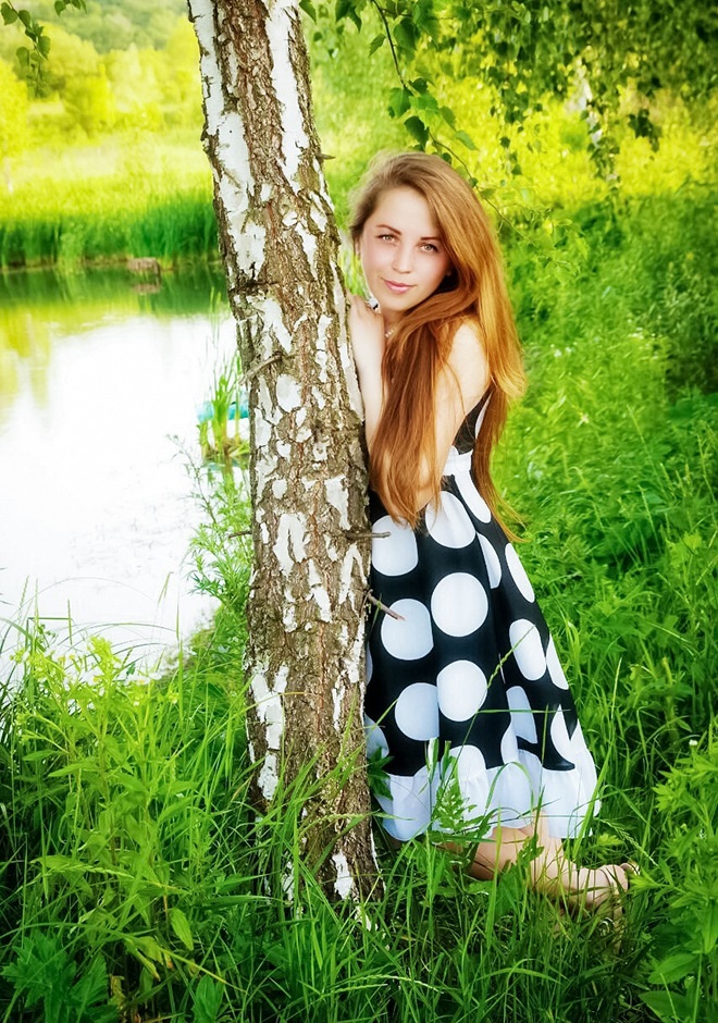 魅力的なシングルNataliya