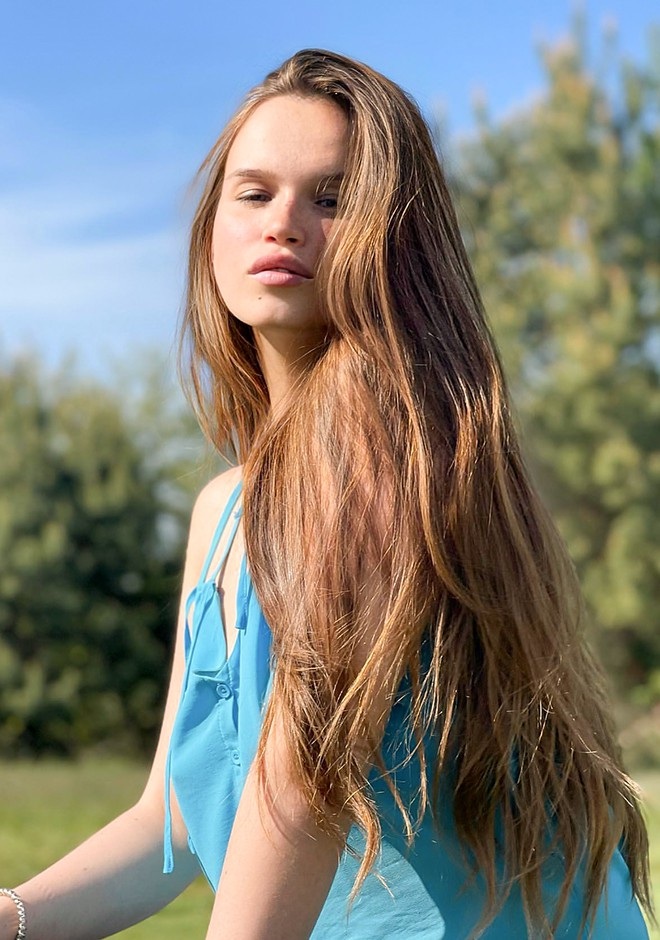 beautiful singles Iryna